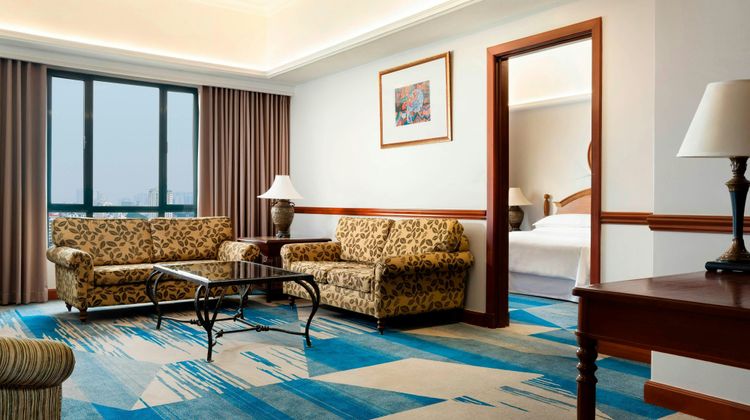 Sheraton Hanoi Hotel Room