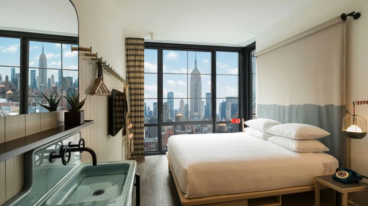 Moxy NYC Chelsea Room