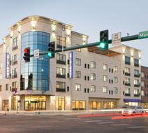 Bluemont Hotel Exterior