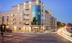 Bluemont Hotel