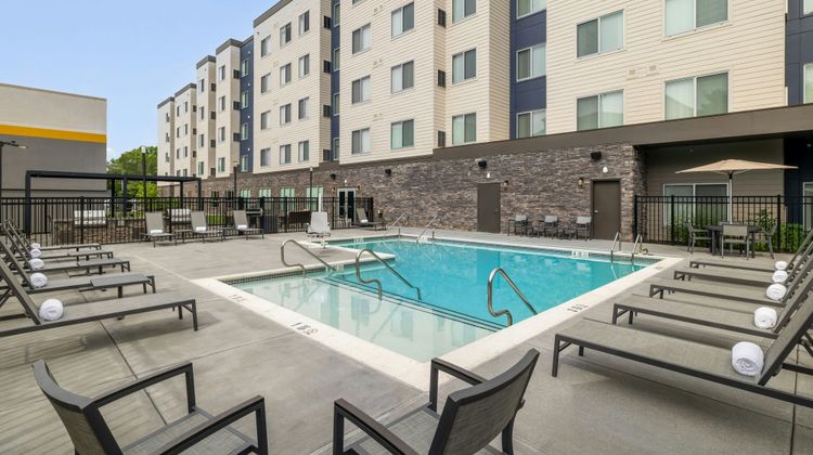 Residence Inn King of Prussia Pool