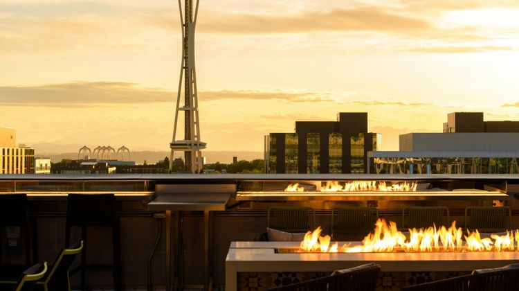 Astra Hotel, A Tribute Portfolio Hotel Restaurant