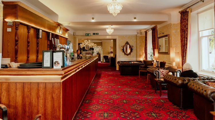 Fisher's Hotel Lobby