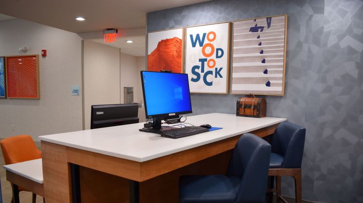 Holiday Inn Express & Stes Atlanta North Other