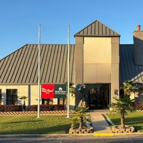 HomeTowne Studios Birmingham-Highway 280
