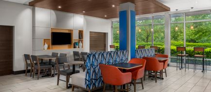 Holiday Inn Express & Suites Keizer Exterior