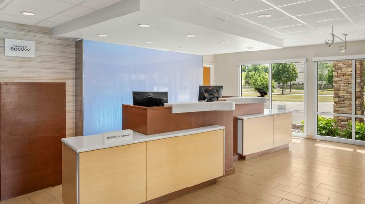 Fairfield Inn & Suites Madison West Lobby