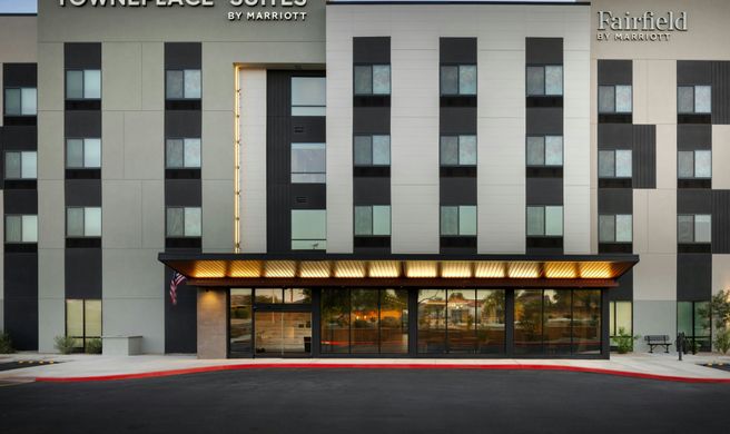 Fairfield Inn & Suites Marriott Exterior