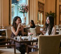 The Peninsula Hong Kong Lobby