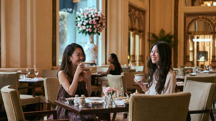 The Peninsula Hong Kong Lobby