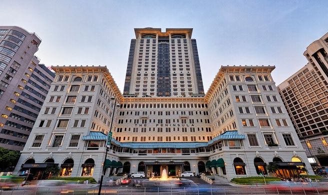 The Peninsula Hong Kong Exterior