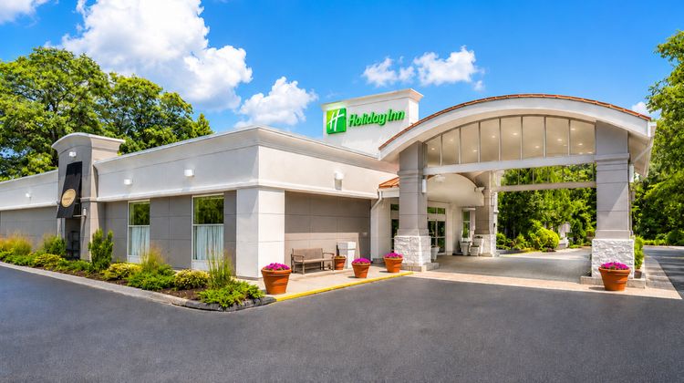 Holiday Inn South Kingston Exterior