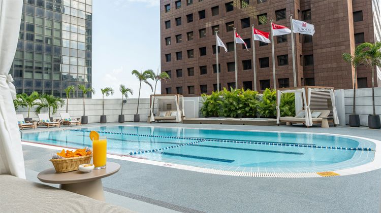 M Hotel Singapore Pool