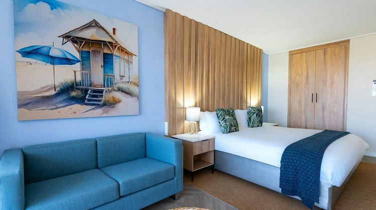 Lagoon Beach Hotel & Apartments Lobby