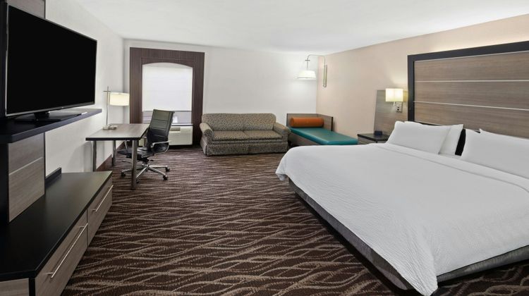 Holiday Inn Express Ringgold Room