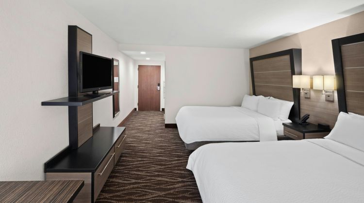 Holiday Inn Express Ringgold Room
