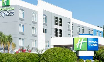 Holiday Inn Express Columbia NE