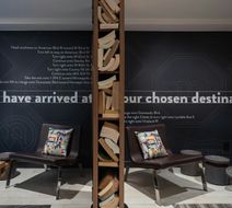 Renaissance Minneapolis Bloomington Lobby