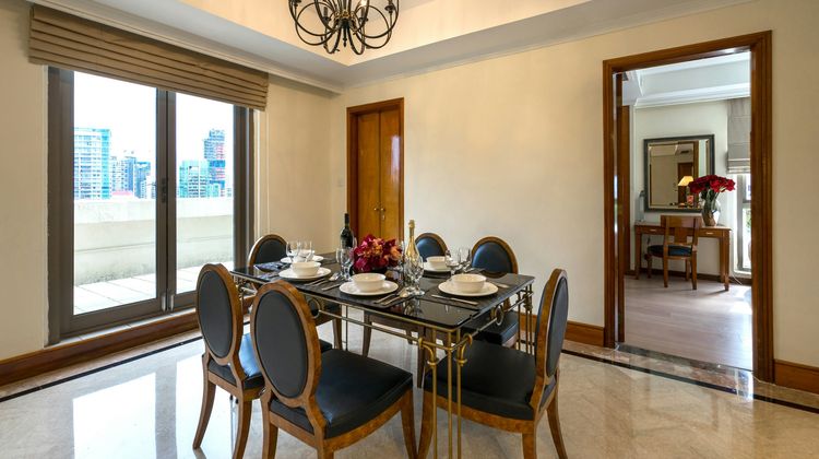 Orchard Parksuites Restaurant