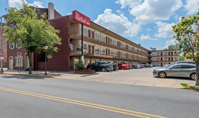 Red Roof Inn York Downtown Exterior