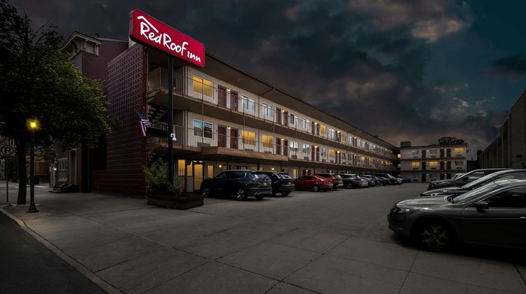 Red Roof Inn York Downtown Exterior