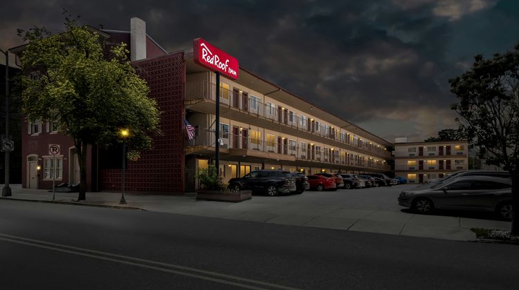 Red Roof Inn York Downtown Exterior