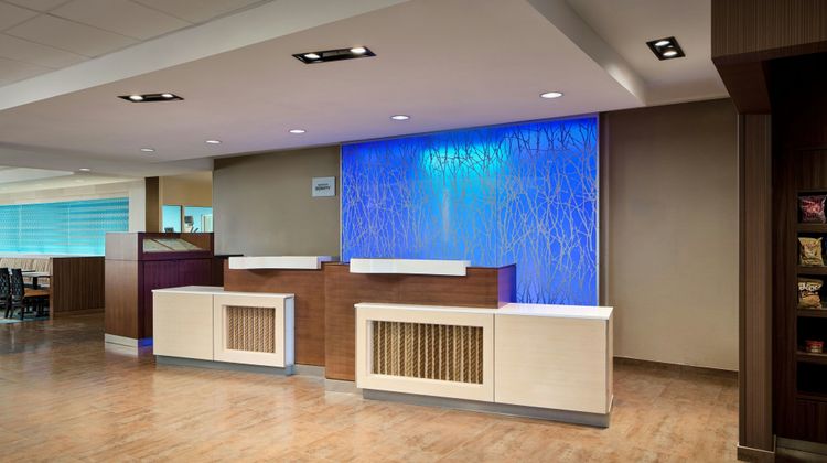 Fairfield Inn & Suites Easton Lobby