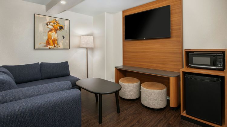Fairfield by Marriott Anaheim Resort Room