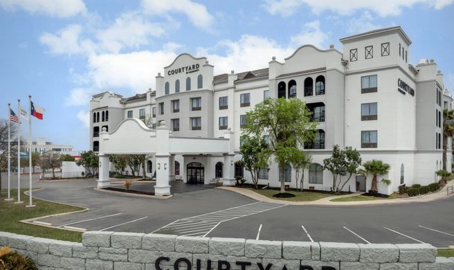 Courtyard Marriott Westover Exterior