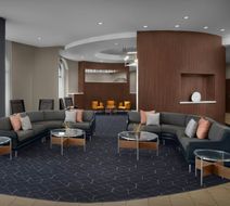 Courtyard Marriott Westover Lobby