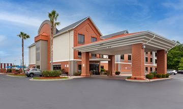 Holiday Inn Express Savannah S I95