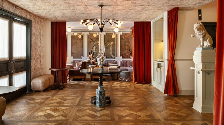 The Hotel Lili Lobby
