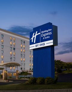Holiday Inn Express & Sts W Catonsville