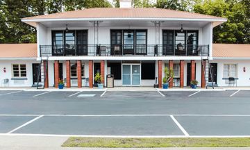 7 Gables Motel/Restaurant