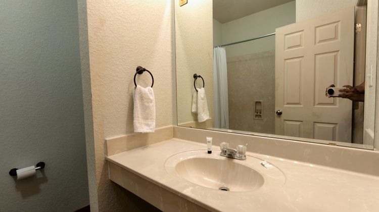 Studio 7 Harker Heights Room