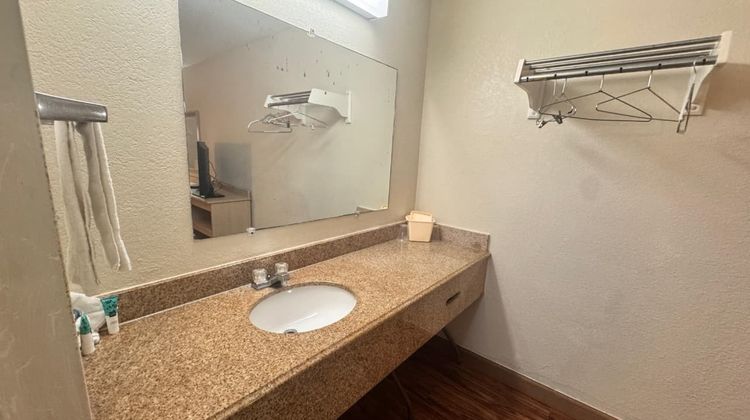 Delta Inn Room