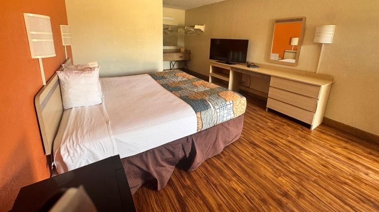 <b>Delta Inn Room</b>. Images powered by <a href="https://www.leonardoworldwide.com/" title="Leonardo Worldwide" target="_blank">Leonardo</a>.