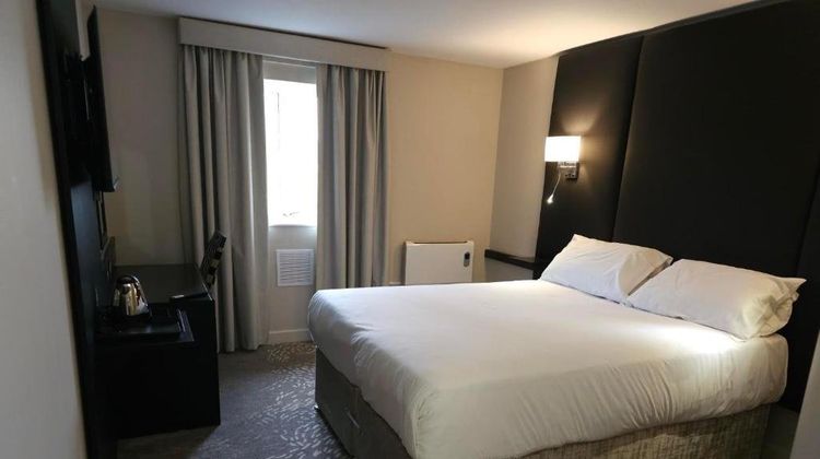 Wigan Oak Hotel Room