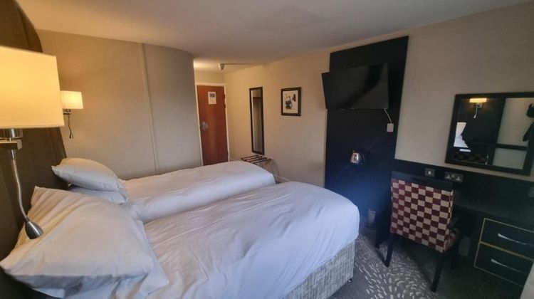 Wigan Oak Hotel Room