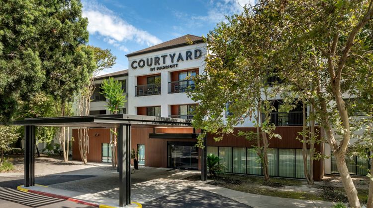 Courtyard by Marriott Stockton Exterior