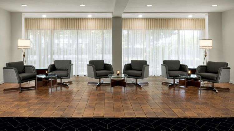 Courtyard by Marriott Stockton Lobby