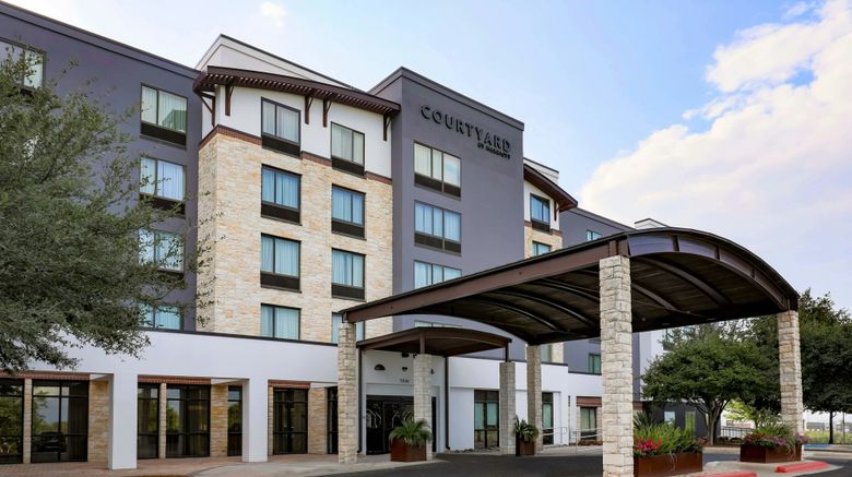 Courtyard Austin Airport Exterior. Images powered by <a href="https://www.leonardoworldwide.com" target="_blank" rel="noopener">Leonardo</a>.