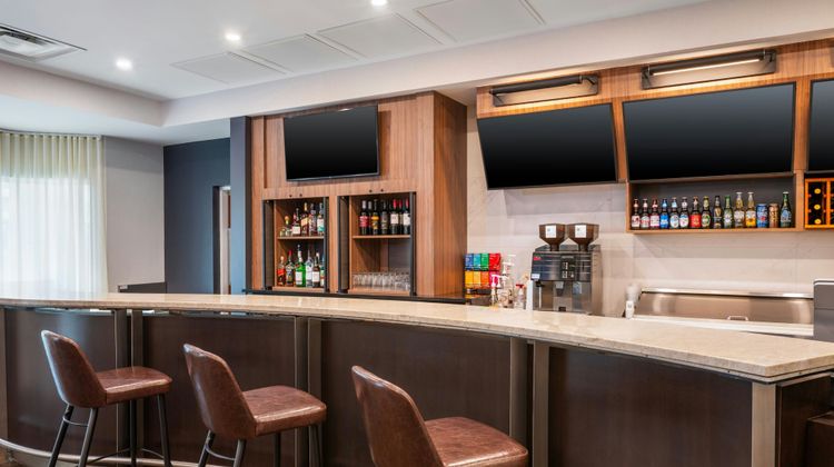 Courtyard by Marriott Toronto Airport Restaurant