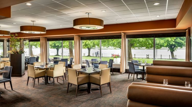 Delta Hotels Sault Ste. Marie Waterfront Restaurant