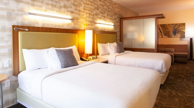 SpringHill Suites Wenatchee Suite