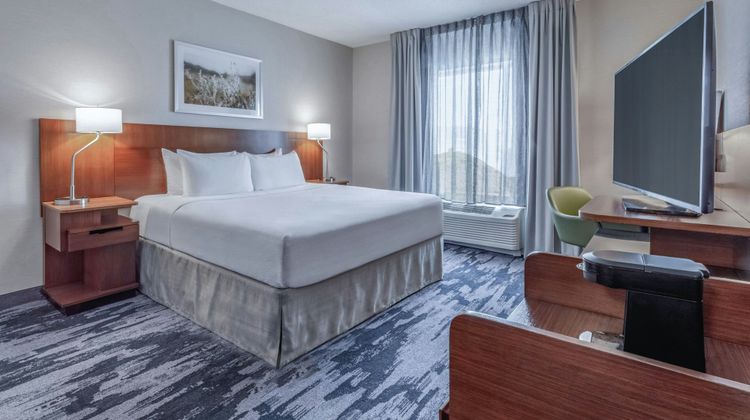 Fairfield Inn & Suites St. John's Room