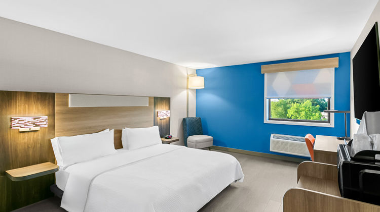 Holiday Inn Express & Sts W Catonsville Room