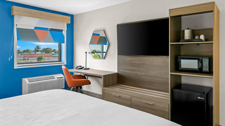 Holiday Inn Express & Sts W Catonsville Room