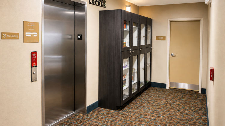 Candlewood Suites Pearl Other