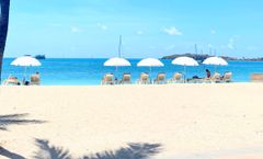 Holland House Beach Hotel